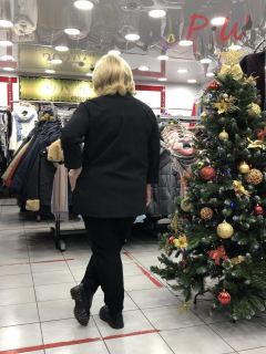 6933 Рубашка женская ARAS р.44-50 черная/экокожа (принт девушка)