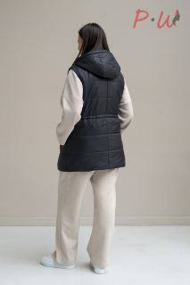 01-07-3-0002-0015408 Жилет женский "Кирстен" р.56-68 цв.черный
